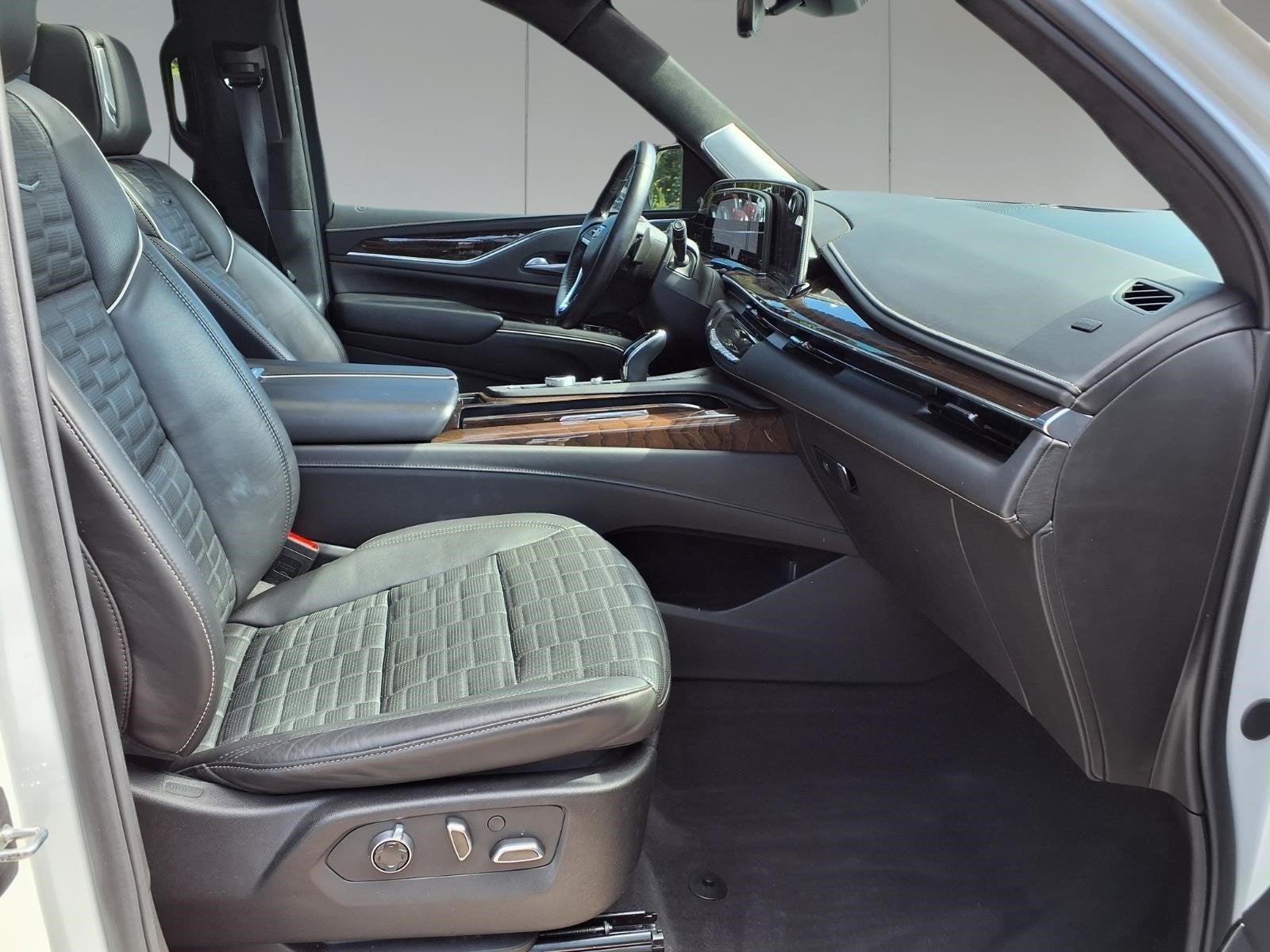 2024 Cadillac Escalade ESV Sport Platinum
