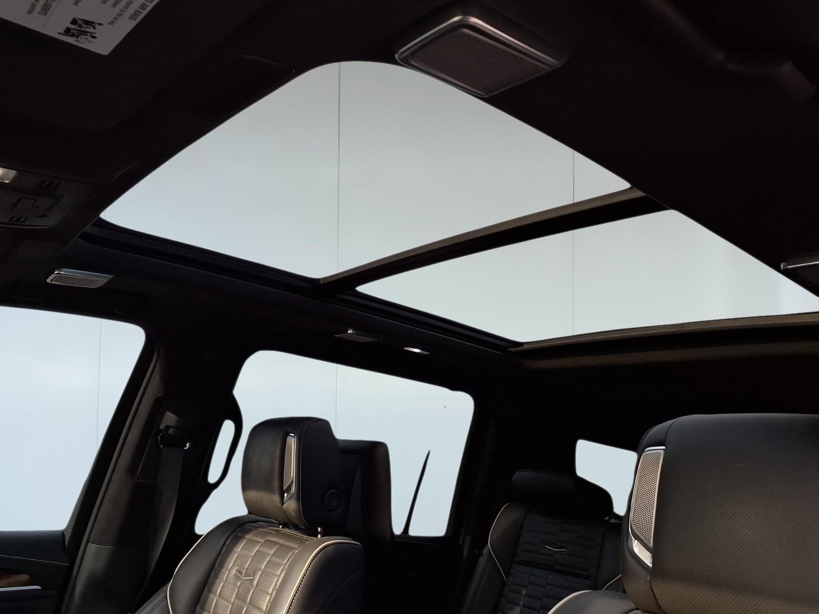 2022 Cadillac Escalade ESV Sport Platinum