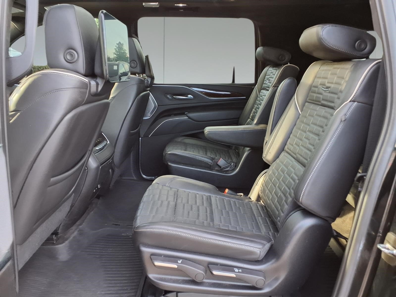 2022 Cadillac Escalade ESV Sport Platinum
