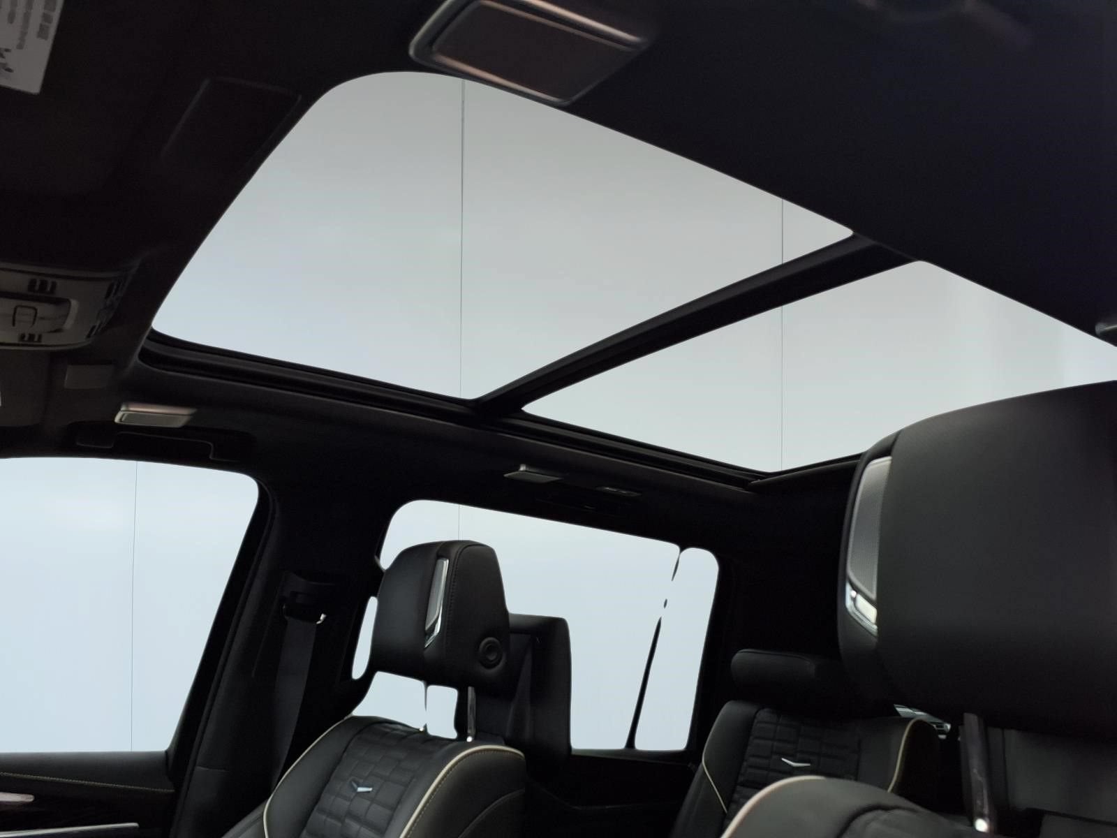 2023 Cadillac Escalade ESV AWD V-Series