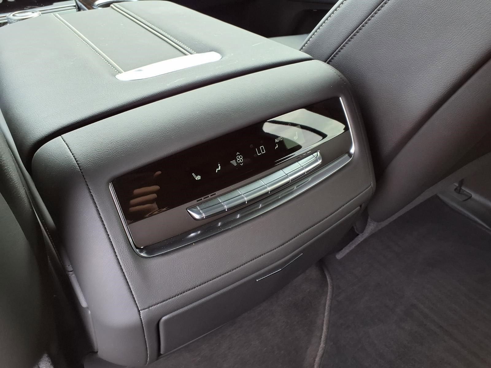 2026 Cadillac Escalade ESV 1SA