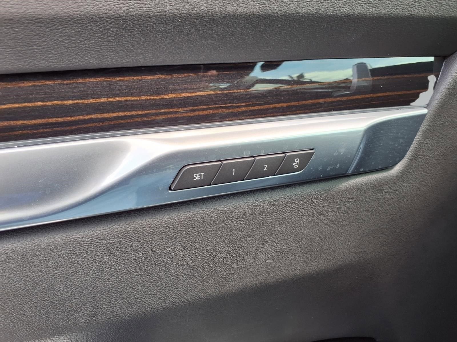 2026 Cadillac Escalade ESV 1SA