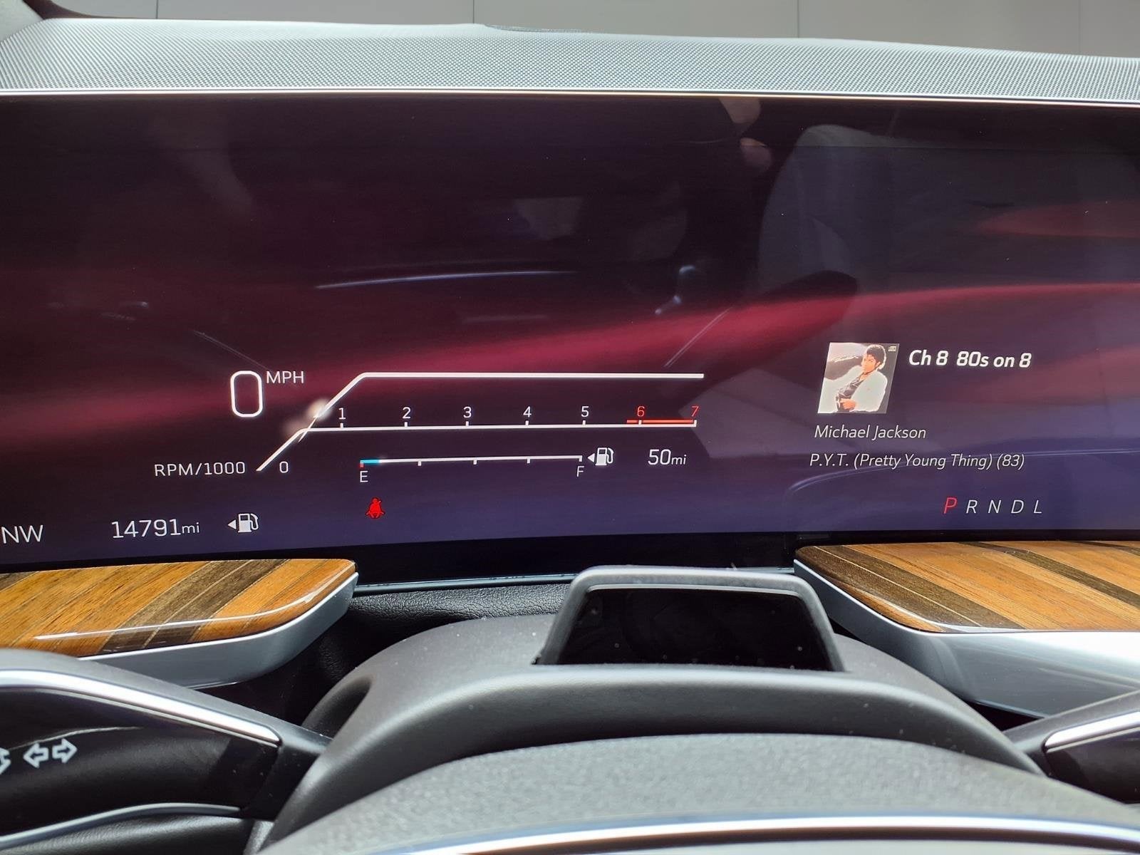 2025 Cadillac Escalade ESV Premium Luxury Platinum