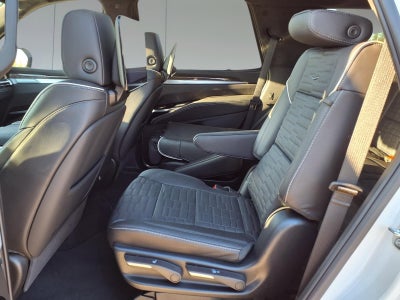 2025 Cadillac Escalade Premium Luxury Platinum