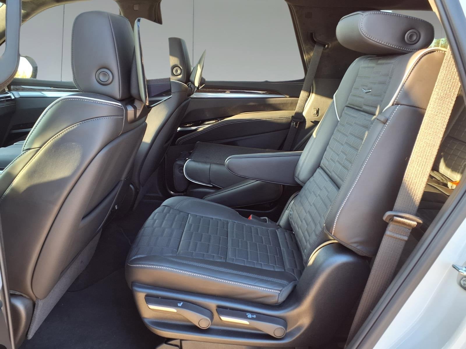 2025 Cadillac Escalade Premium Luxury Platinum