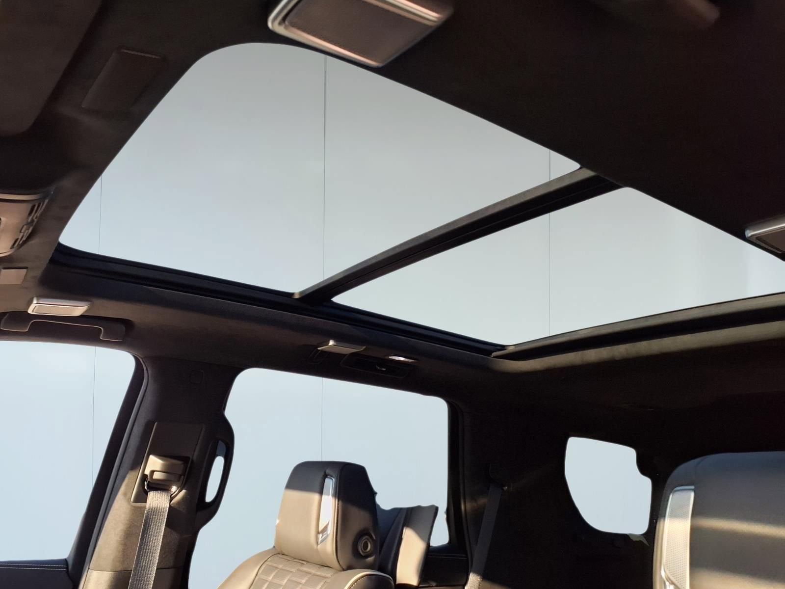 2025 Cadillac Escalade Premium Luxury Platinum