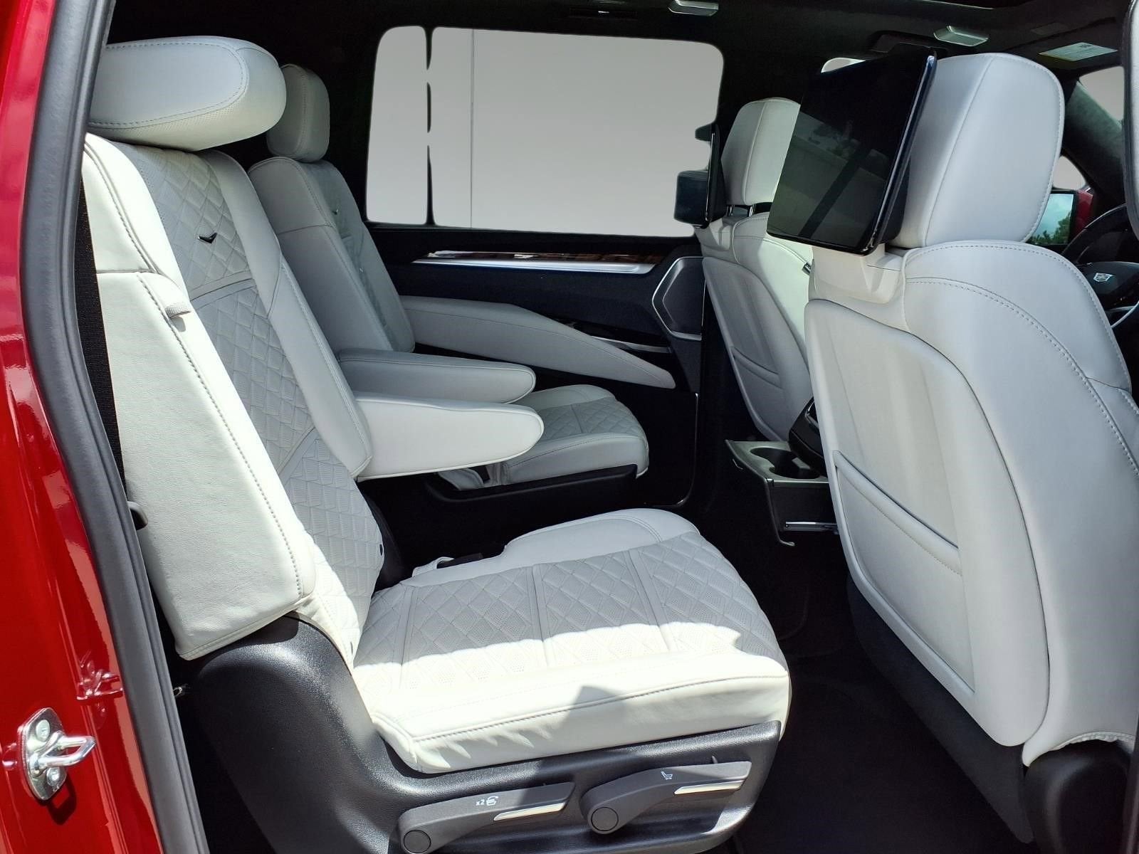 2026 Cadillac Escalade ESV Platinum Luxury