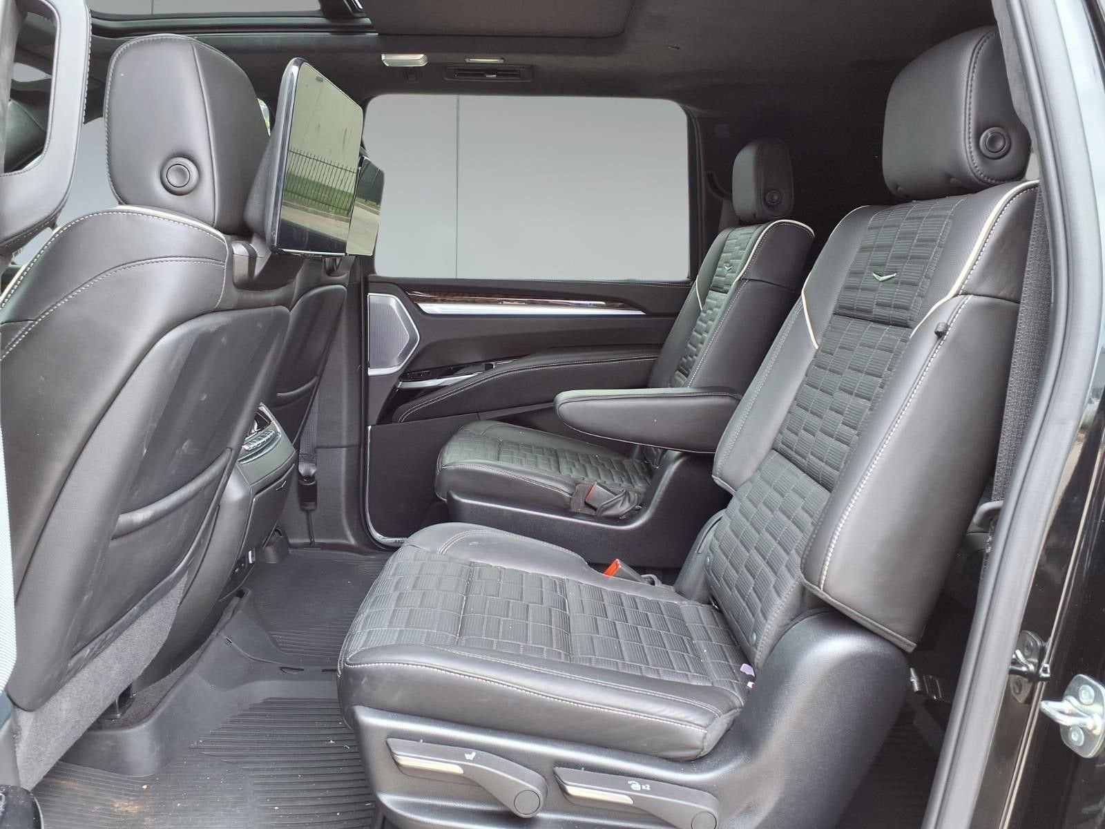 2026 Cadillac Escalade ESV Platinum Sport
