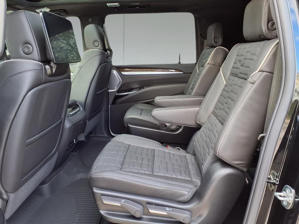 2026 Cadillac Escalade ESV Platinum Sport