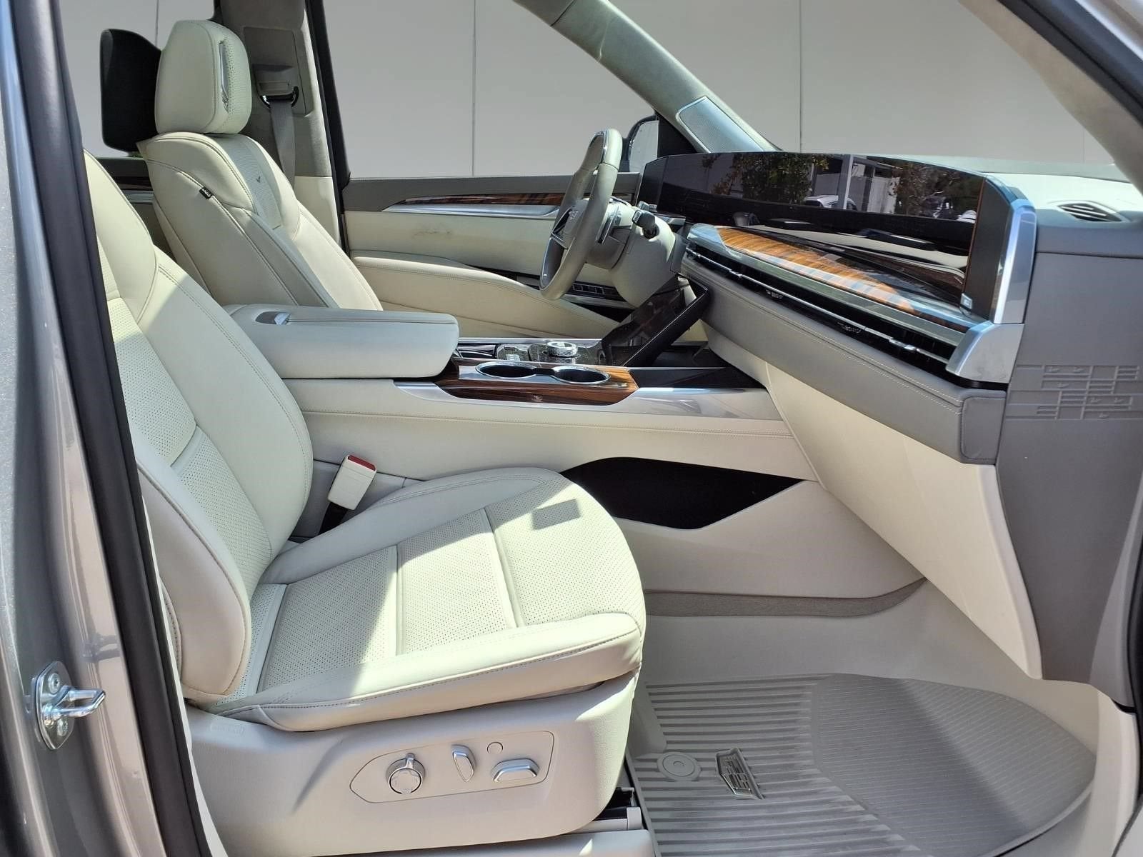 2025 Cadillac Escalade ESV Sport Platinum