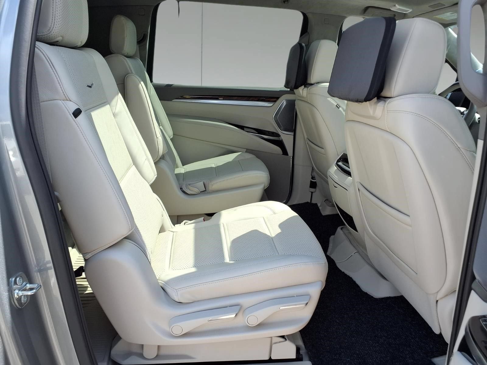 2025 Cadillac Escalade ESV Sport Platinum