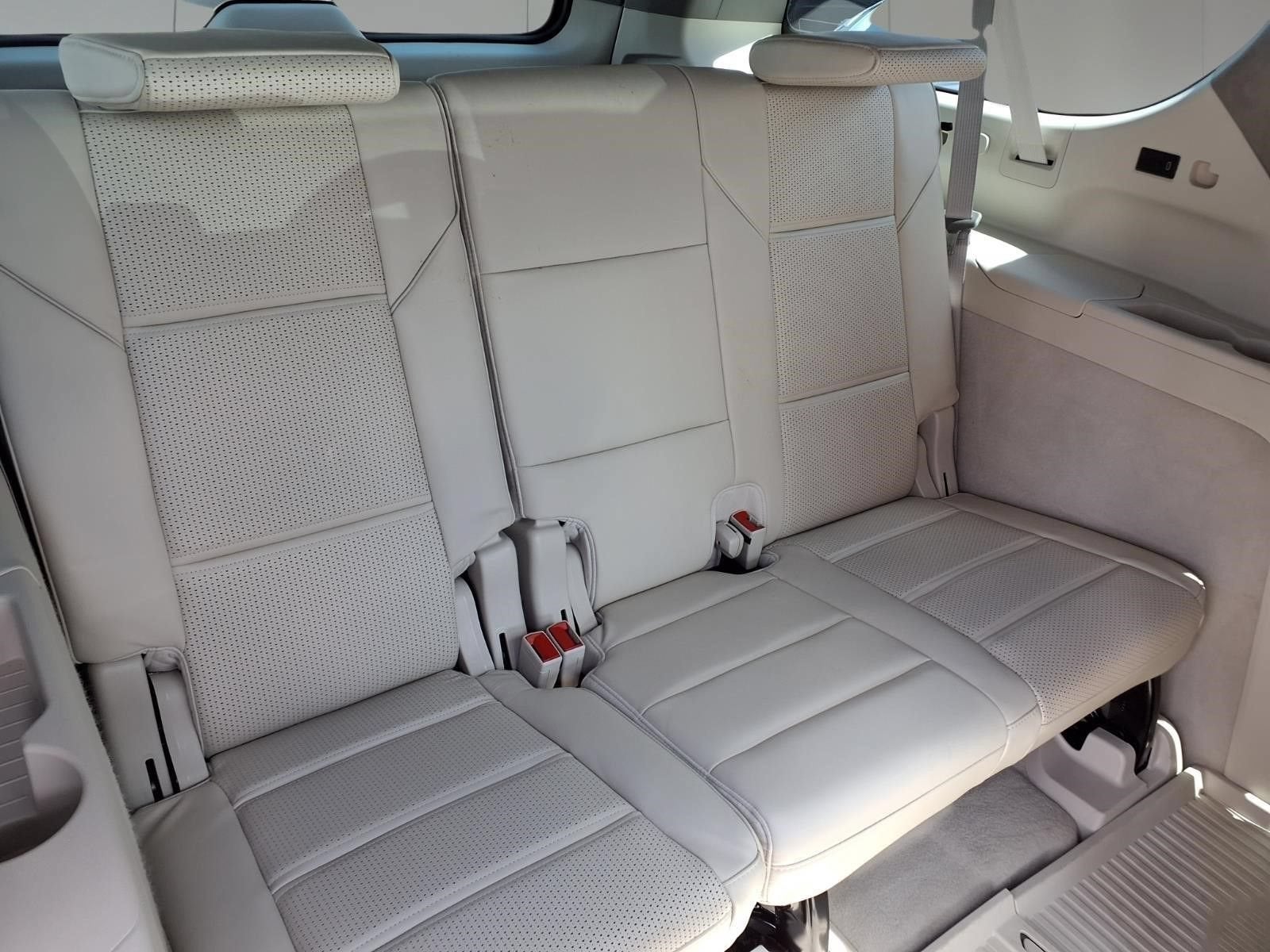 2025 Cadillac Escalade ESV Sport Platinum