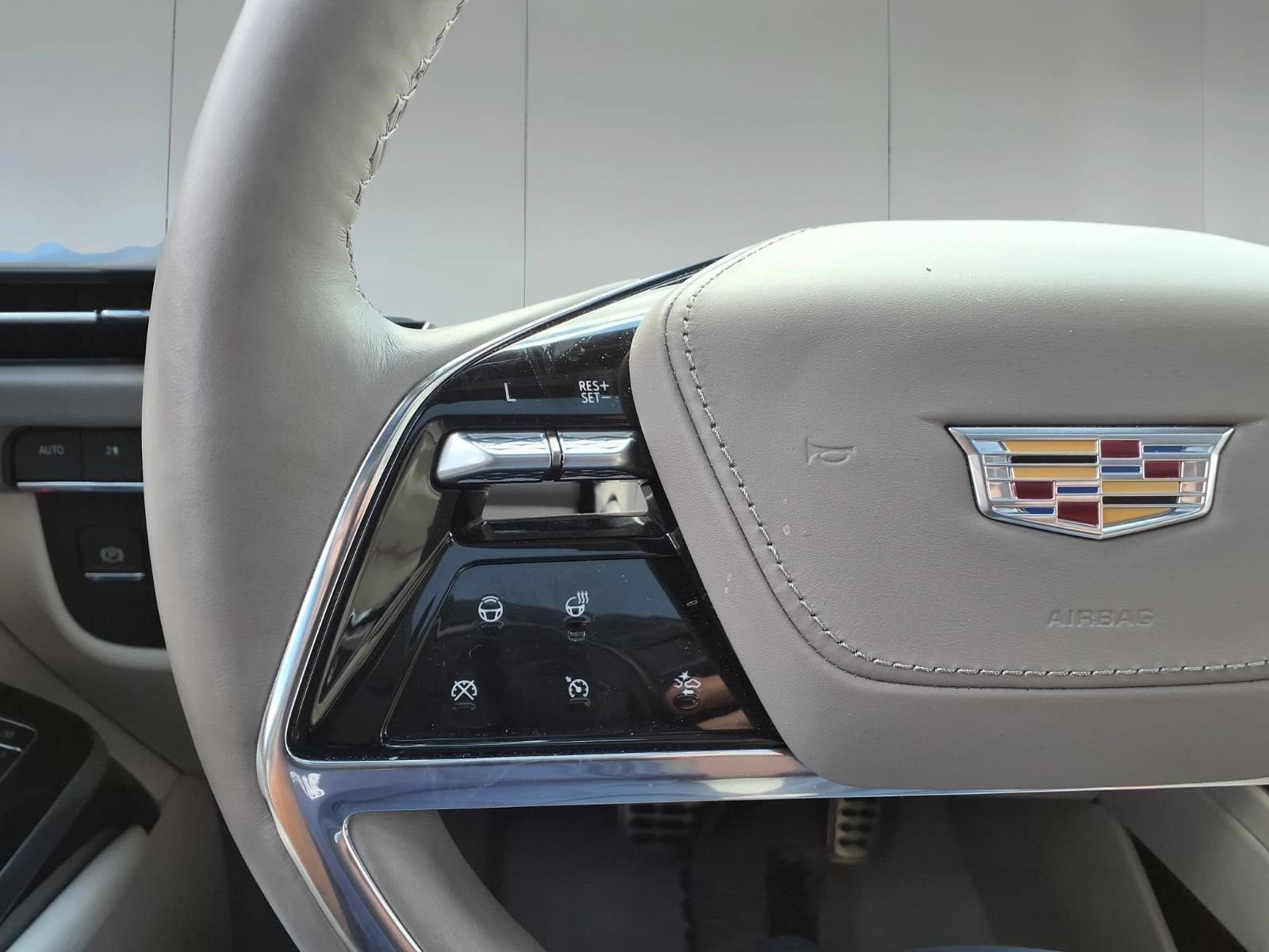 2025 Cadillac Escalade ESV Sport Platinum
