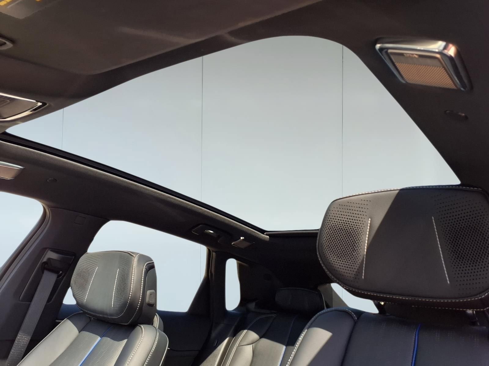 2026 Cadillac LYRIQ V-Series