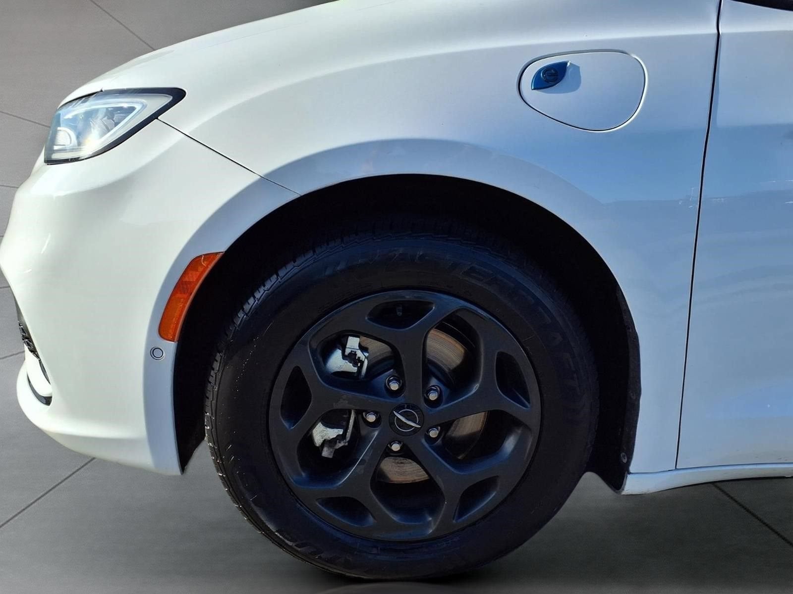2024 Chrysler Pacifica Hybrid S Appearance Pkg