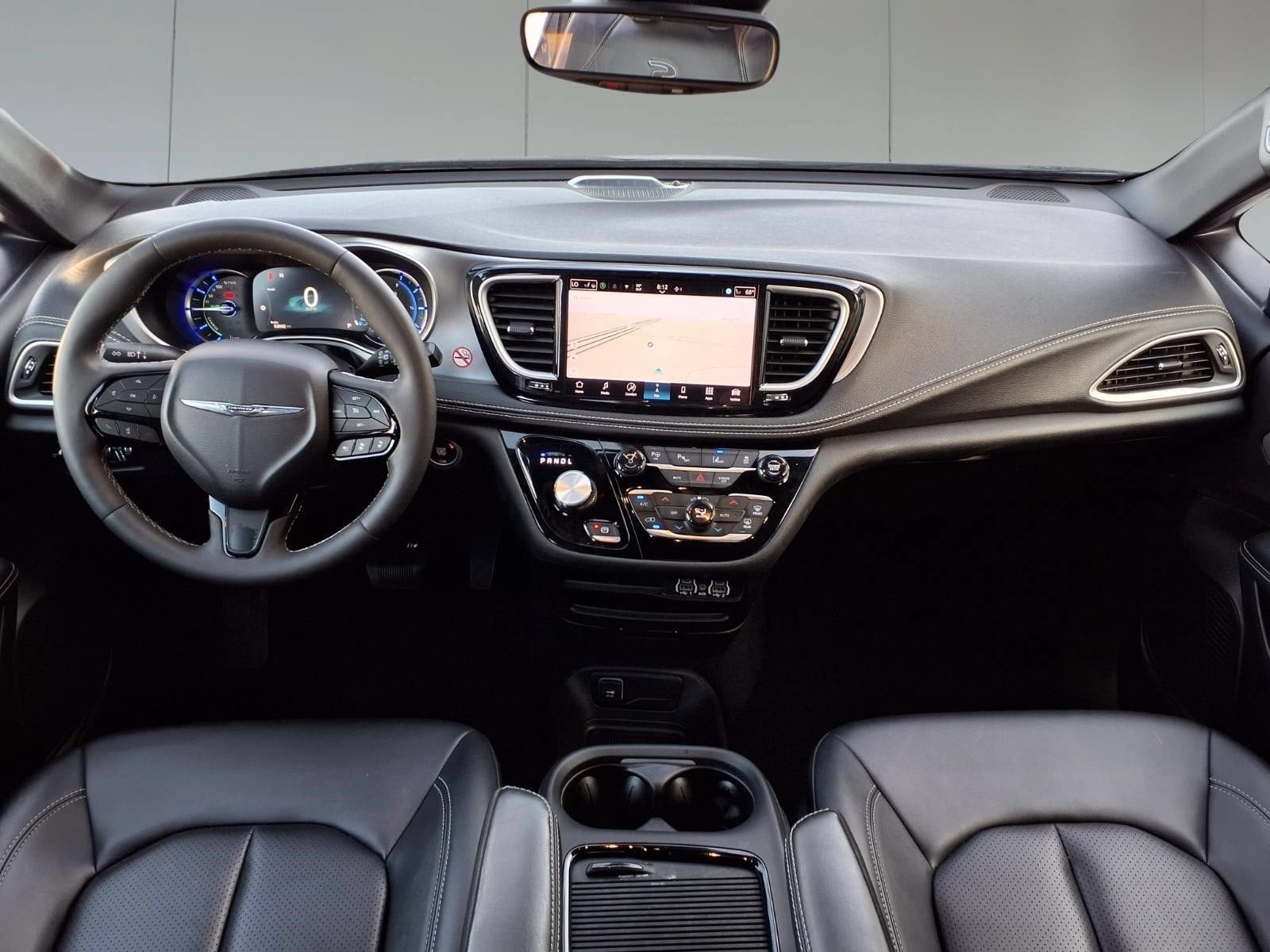 2024 Chrysler Pacifica Hybrid S Appearance Pkg