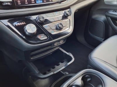 2024 Chrysler Pacifica Hybrid S Appearance Pkg