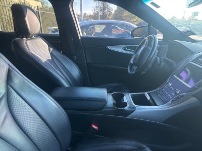 2020 Lincoln Nautilus Standard