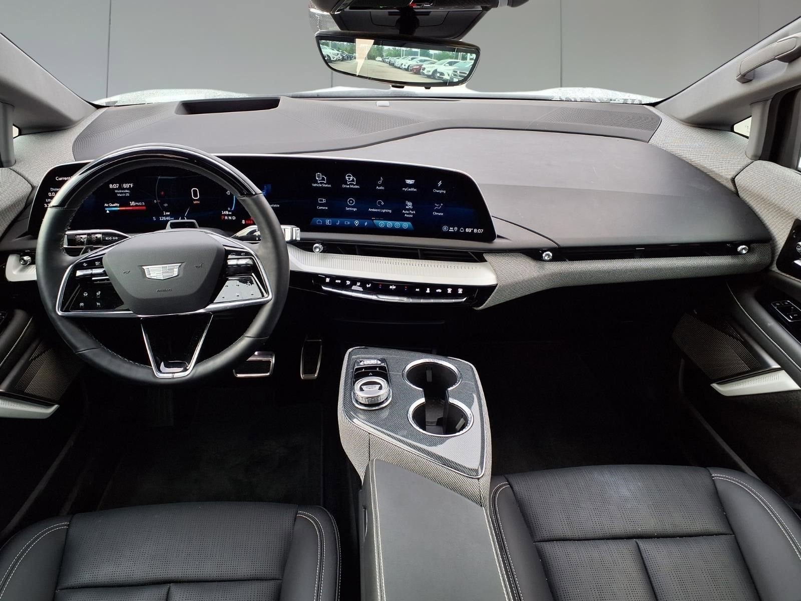 2025 Cadillac OPTIQ Sport 2