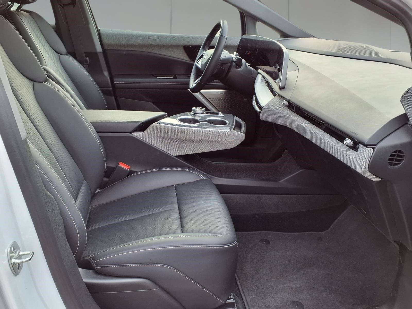 2025 Cadillac OPTIQ Sport 2