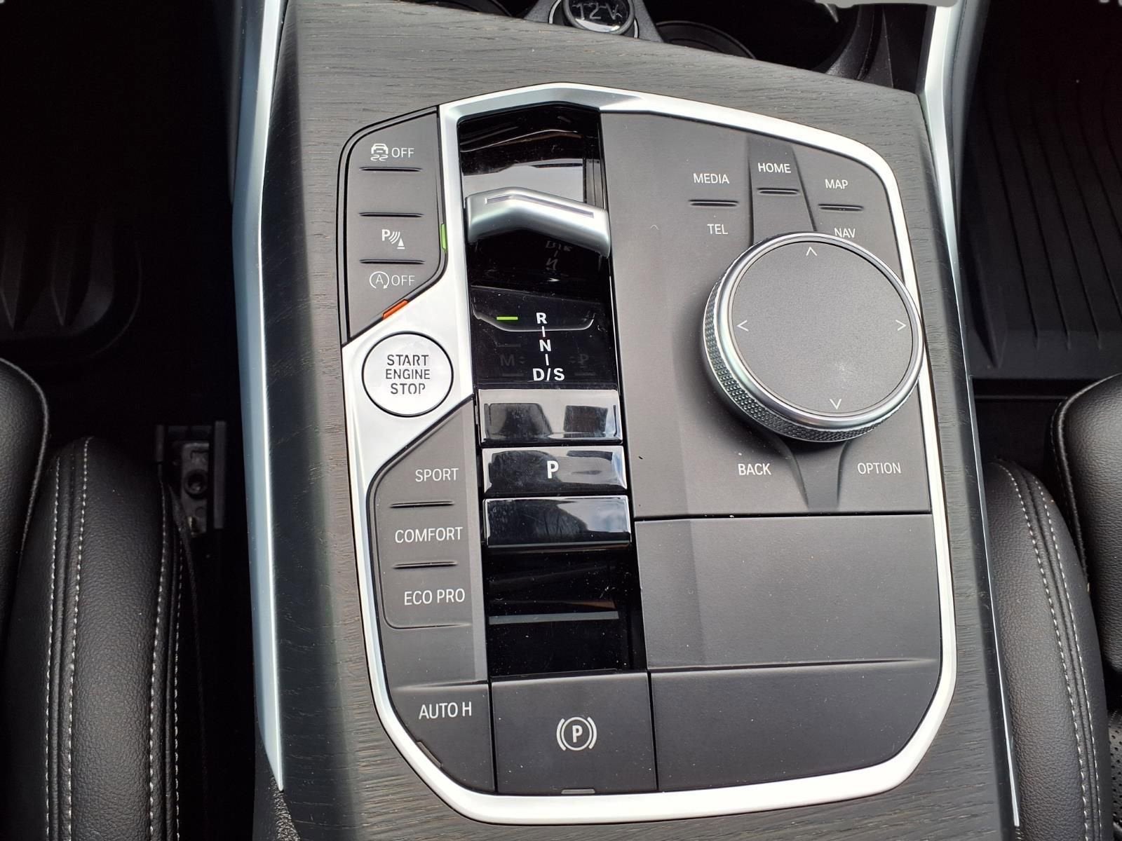 2024 BMW 3 Series 330i