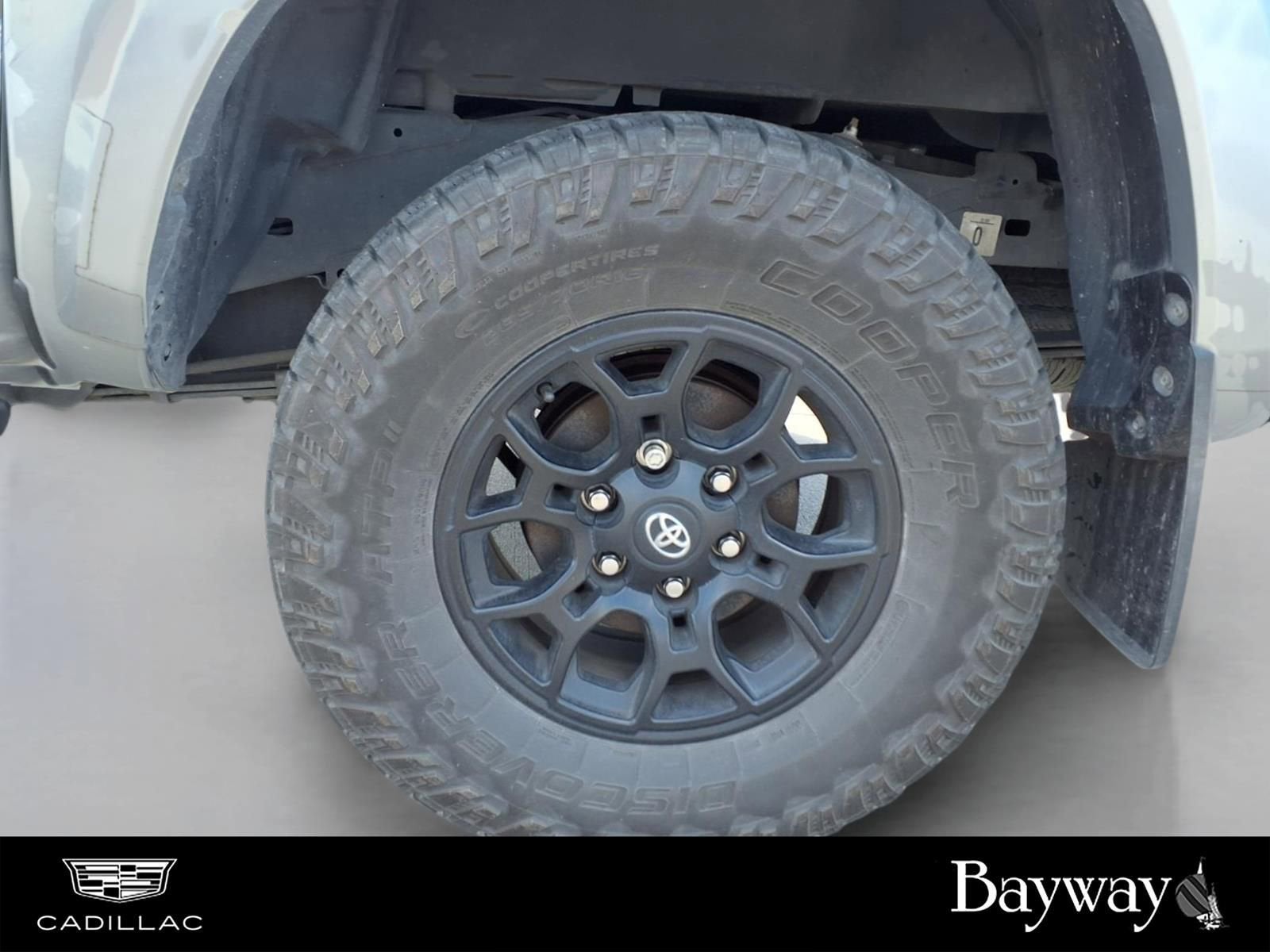 2022 Toyota Tacoma 2WD SR5