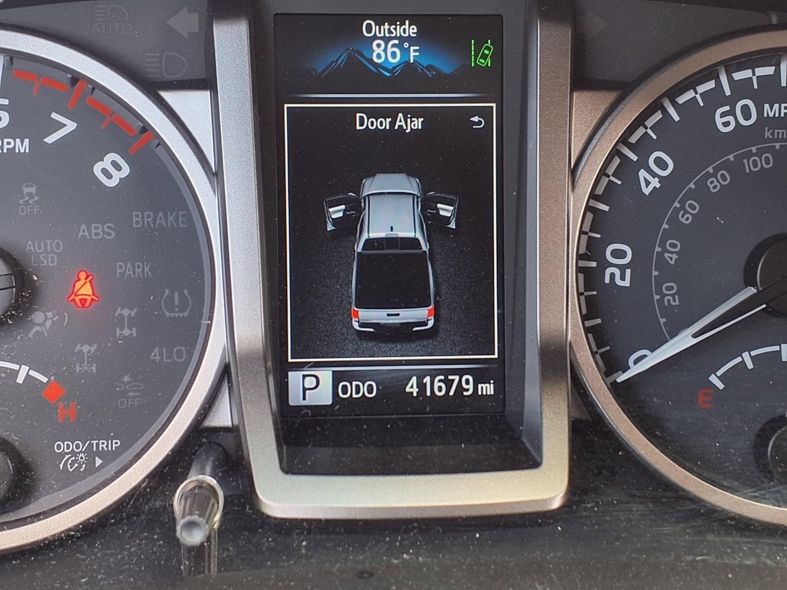 2022 Toyota Tacoma 2WD SR5