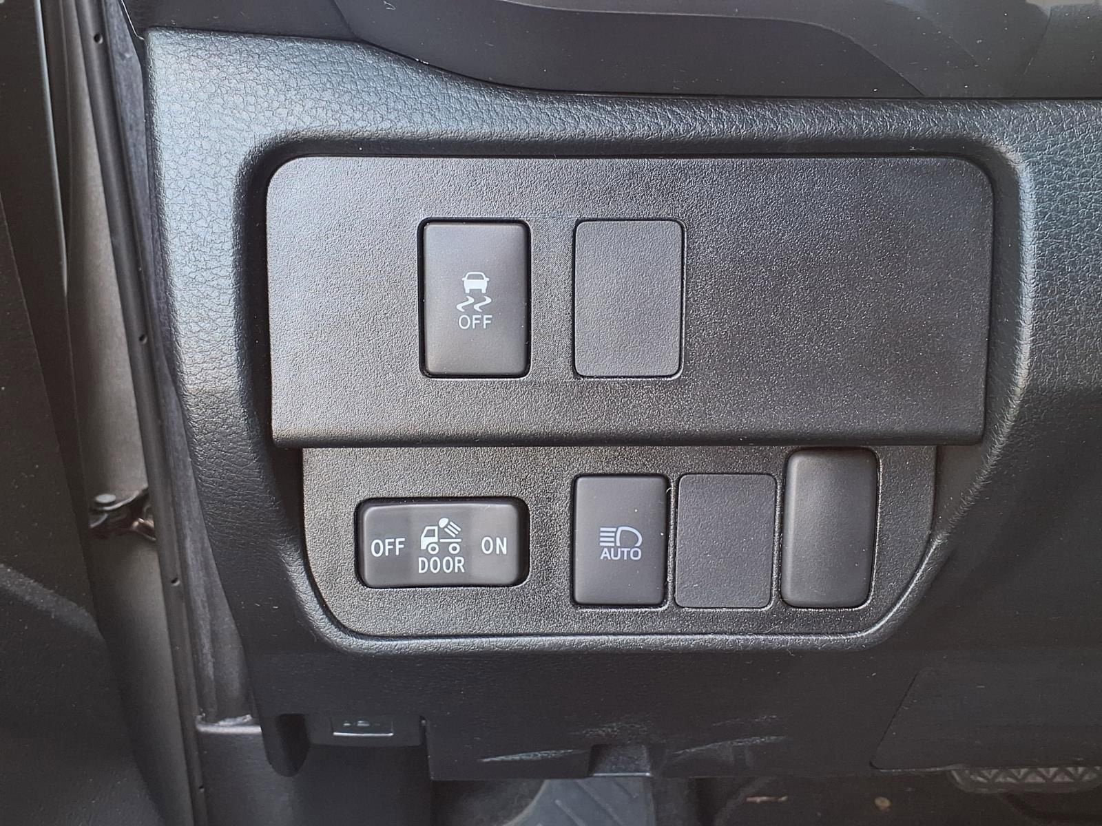 2022 Toyota Tacoma 2WD SR5