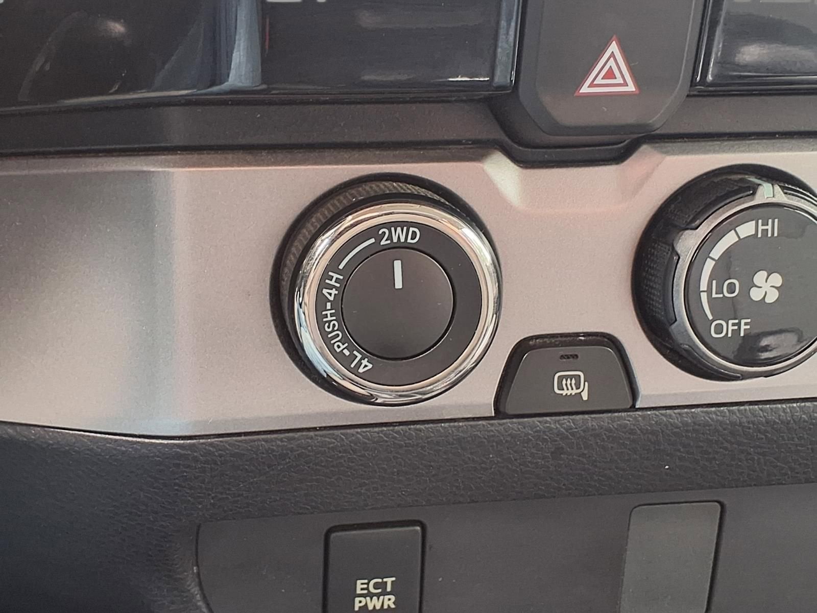 2018 Toyota Tacoma SR