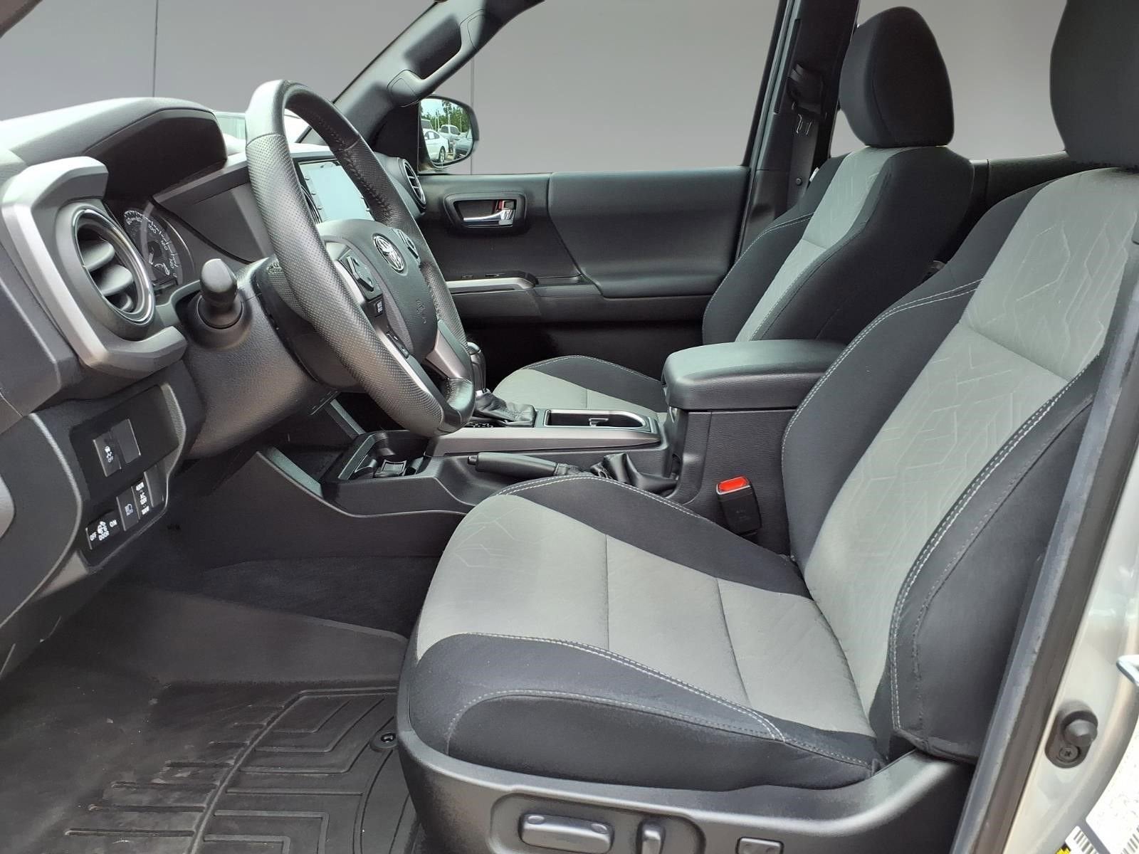 2022 Toyota Tacoma 4WD SR