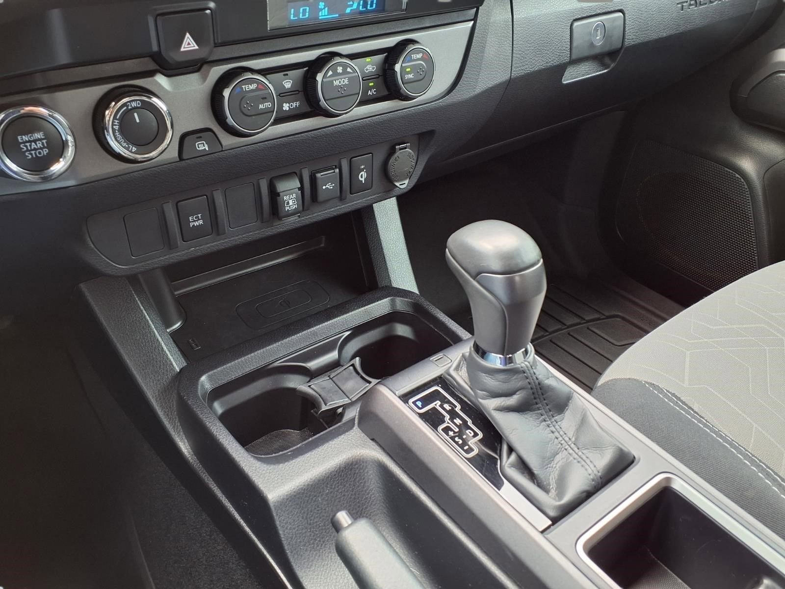 2022 Toyota Tacoma 4WD SR