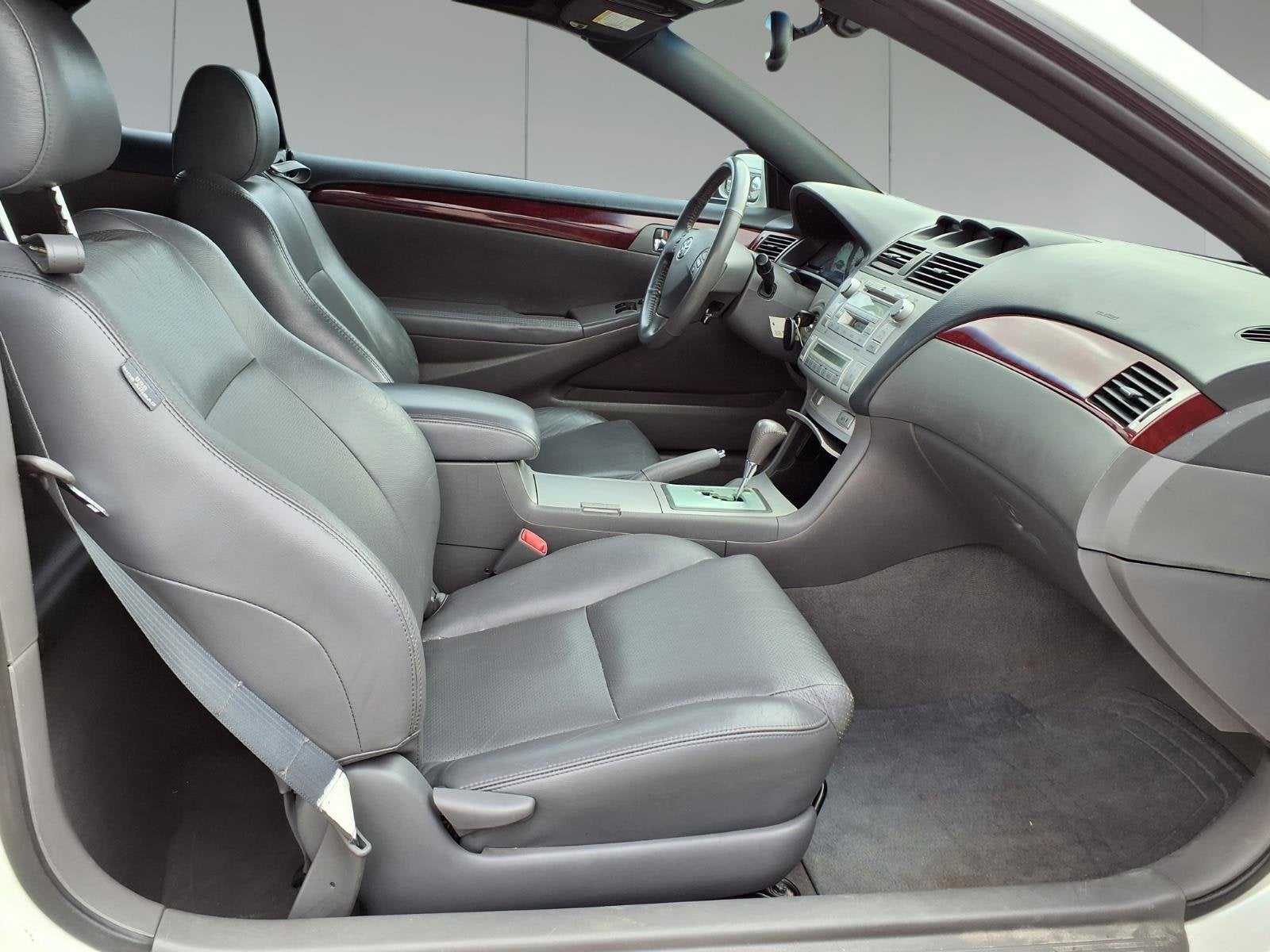 2005 Toyota Camry Solara SE