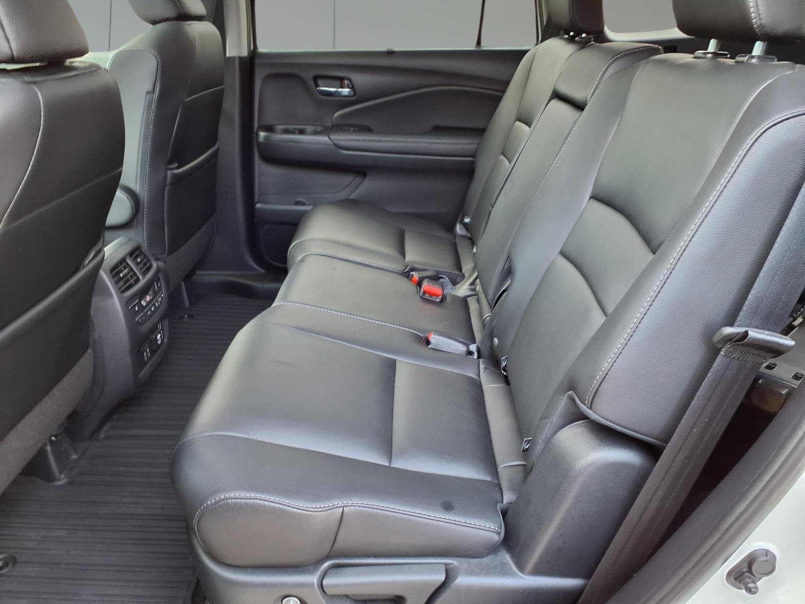 2019 Honda Pilot Touring 8-Passenger