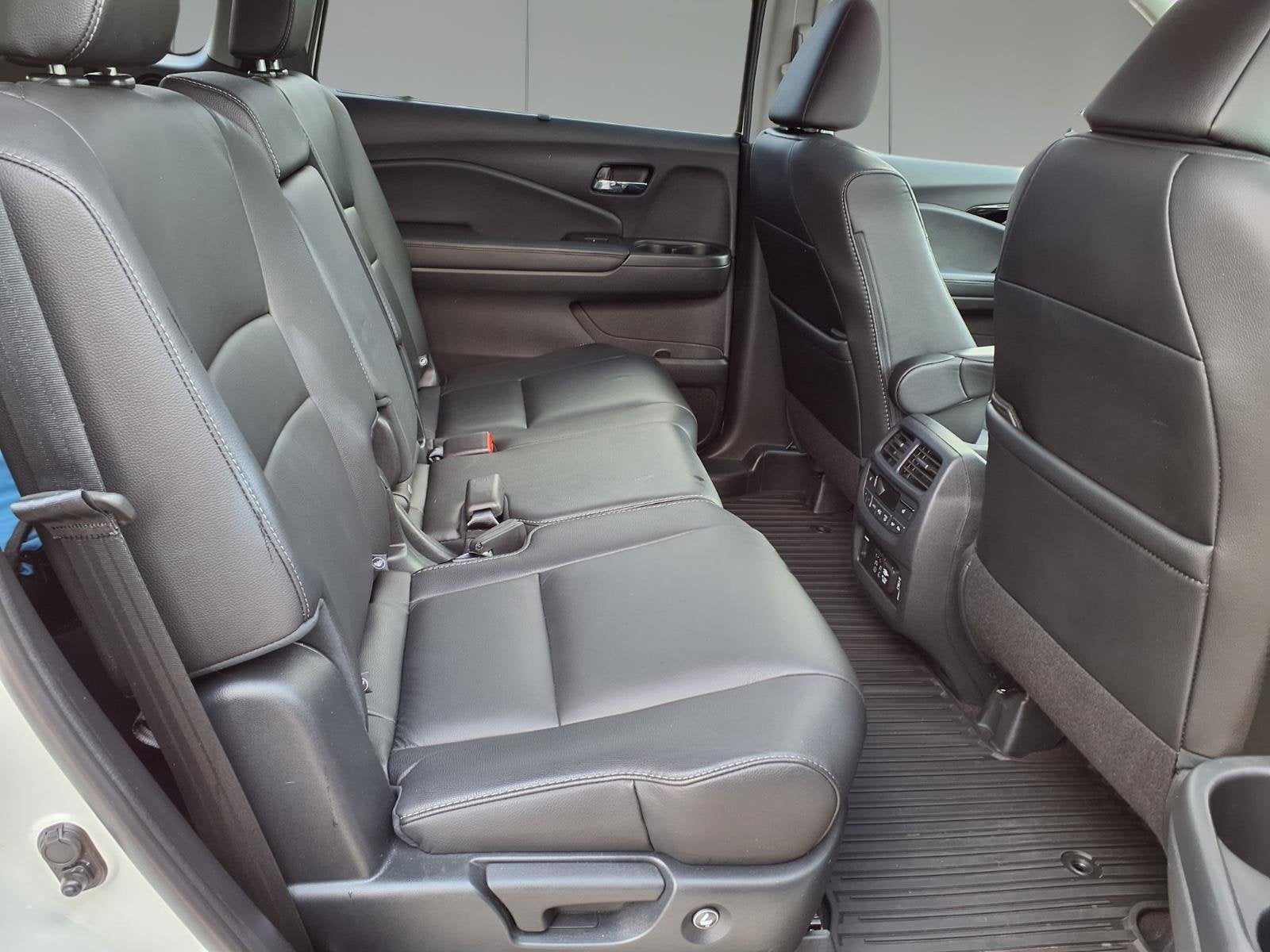 2019 Honda Pilot Touring 8-Passenger