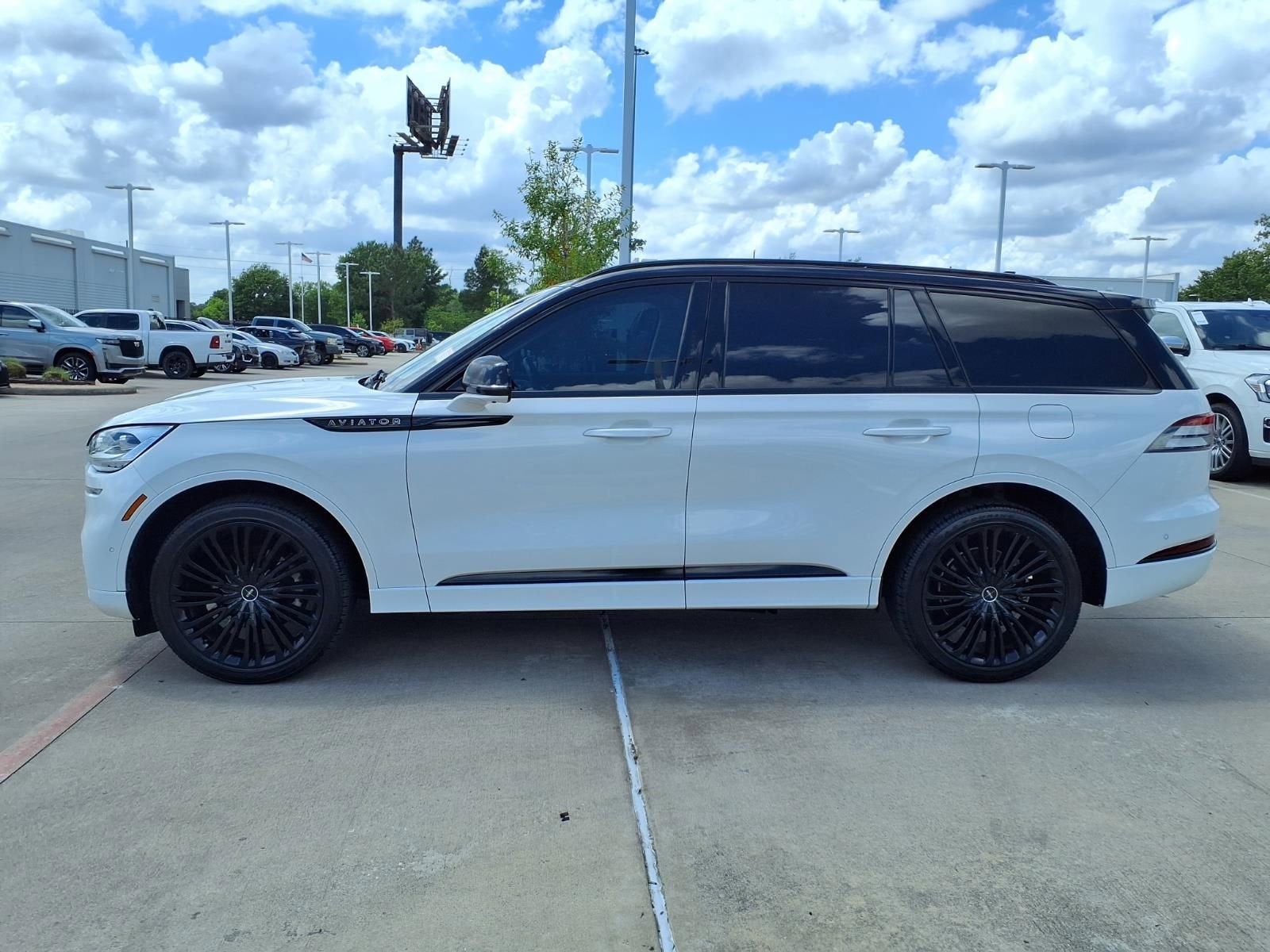 2022 Lincoln Aviator Black Label