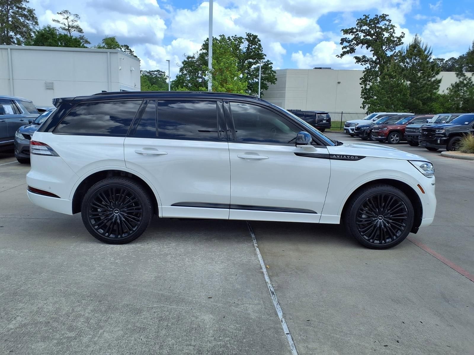 2022 Lincoln Aviator Black Label