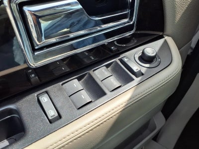 2017 Lincoln Navigator Select