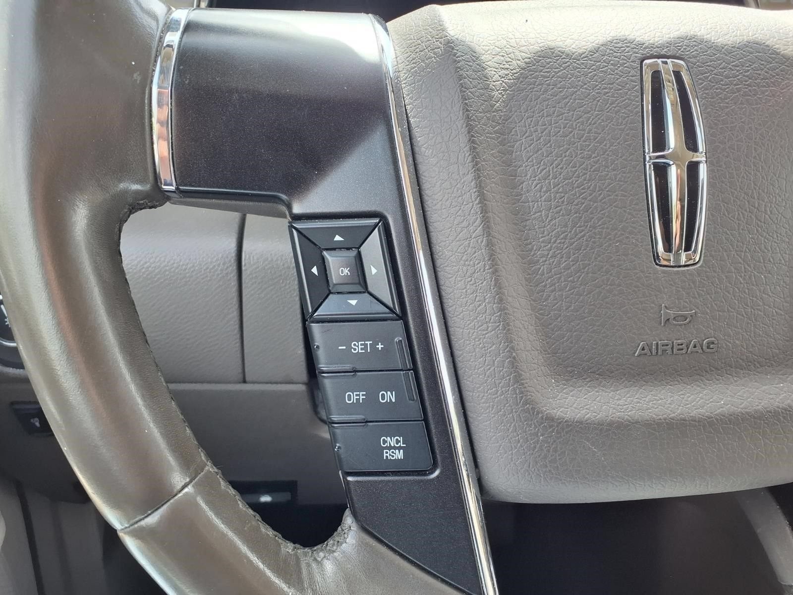 2017 Lincoln Navigator Select