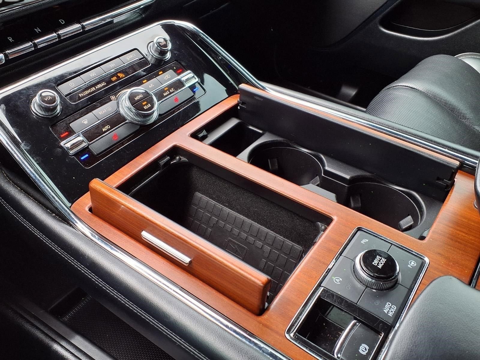 2018 Lincoln Navigator Select