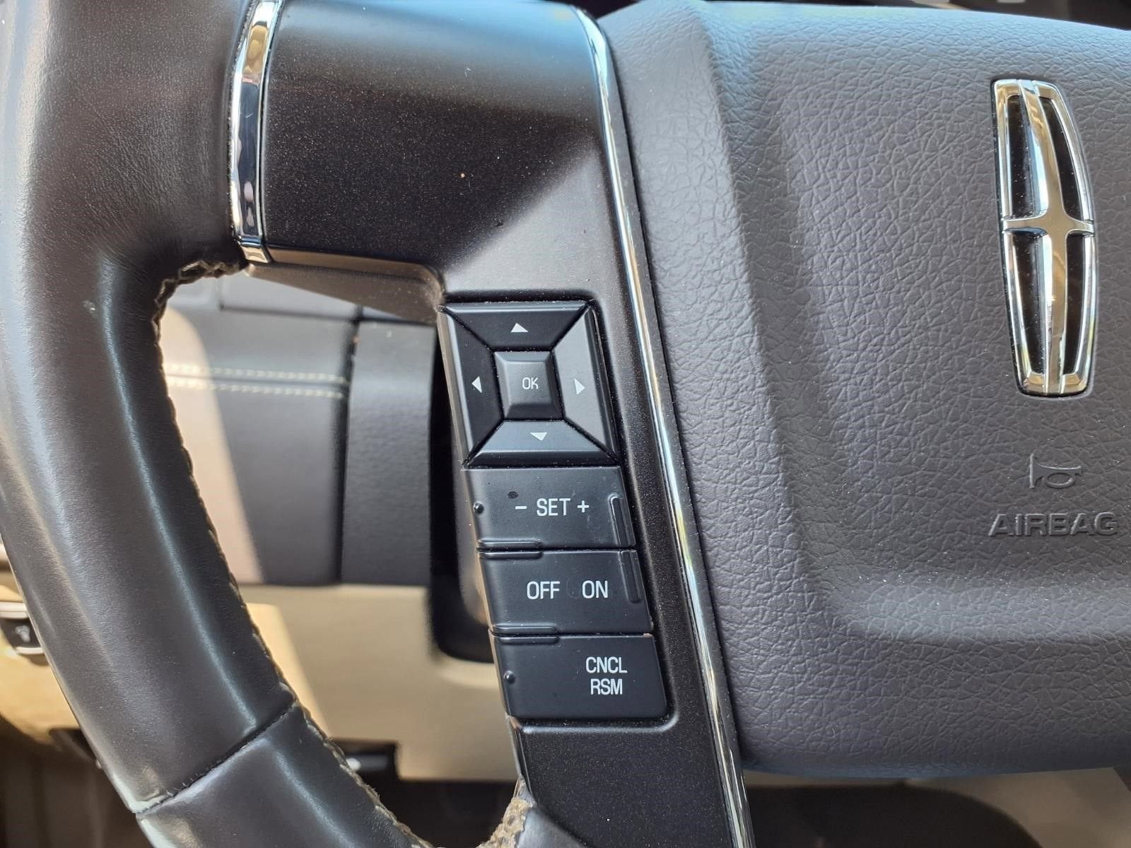 2017 Lincoln Navigator L Reserve
