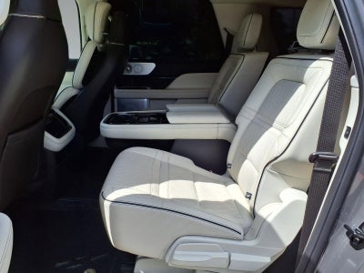 2022 Lincoln Navigator L Black Label