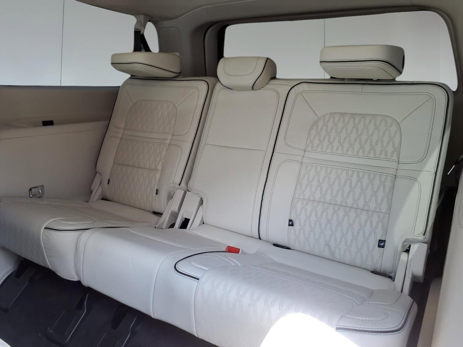 2022 Lincoln Navigator L Black Label