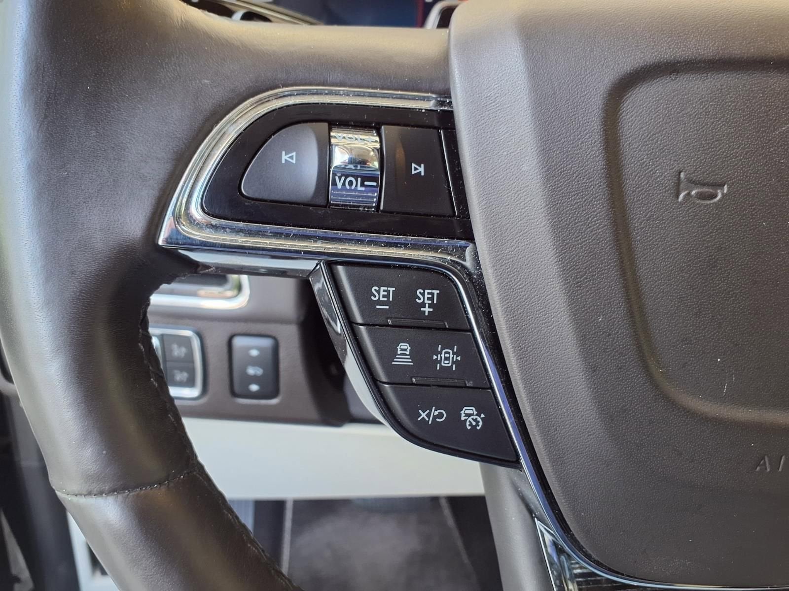 2022 Lincoln Navigator L Black Label