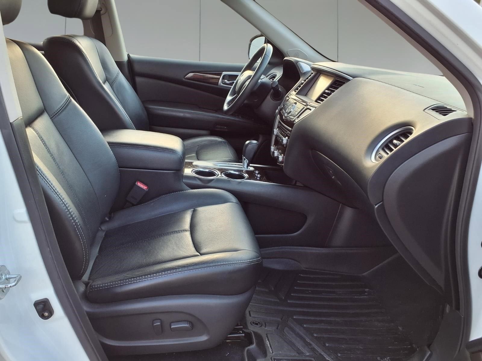2014 Nissan Pathfinder Platinum