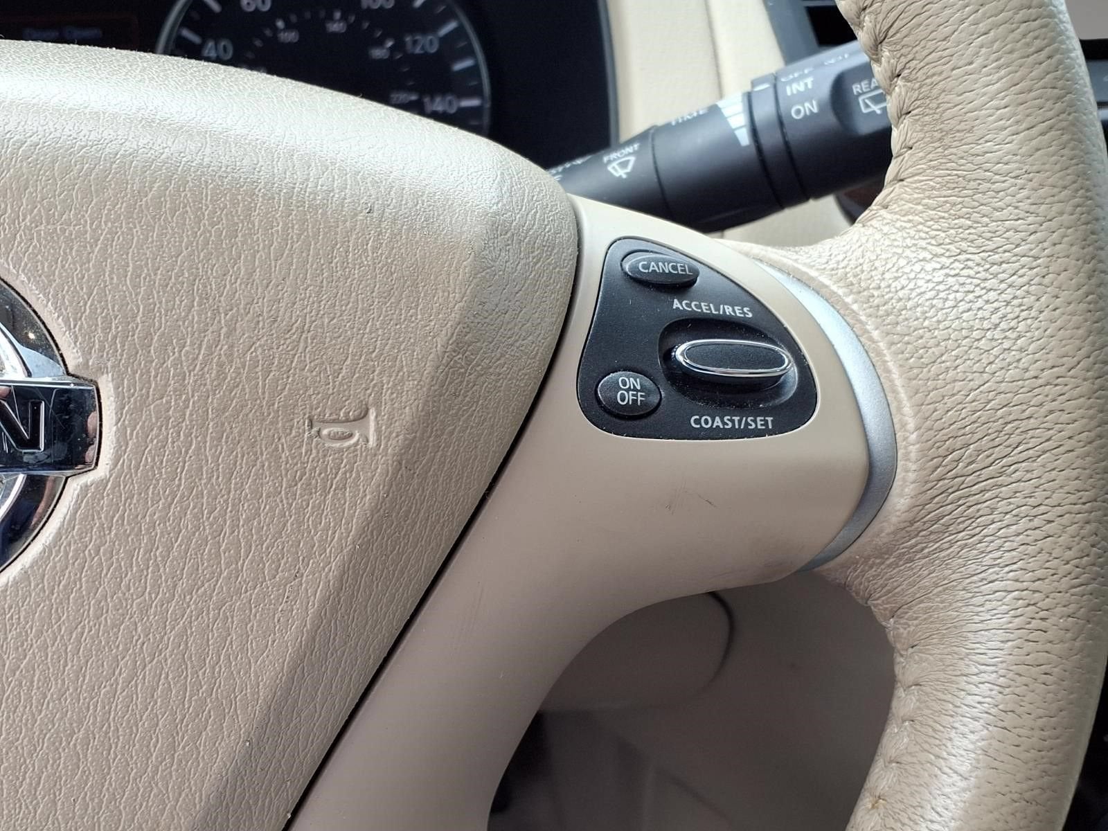 2014 Nissan Pathfinder SL