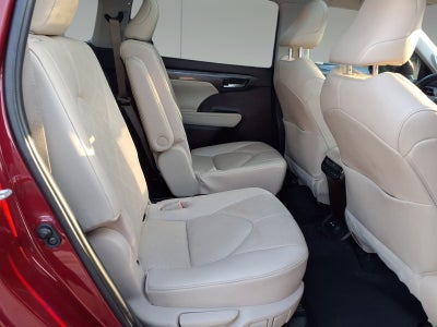 2020 Toyota Highlander Hybrid Platinum