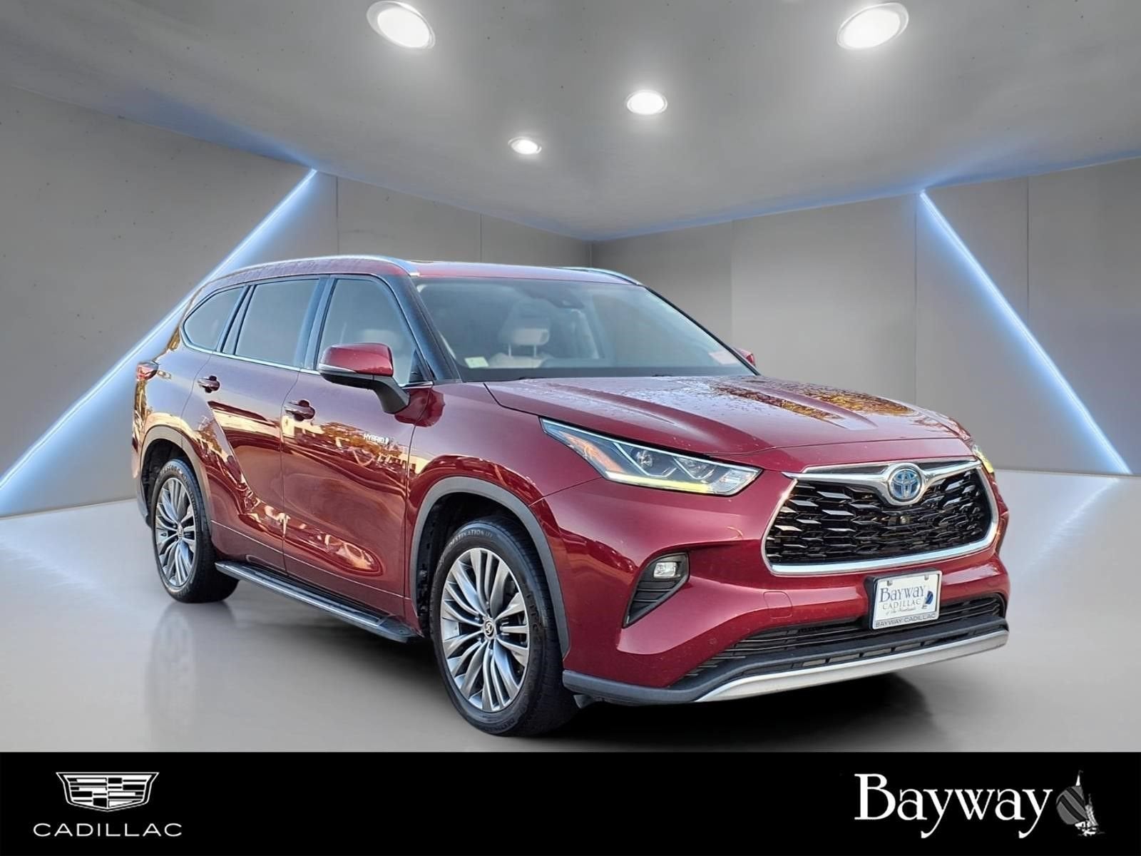 2020 Toyota Highlander Hybrid Platinum