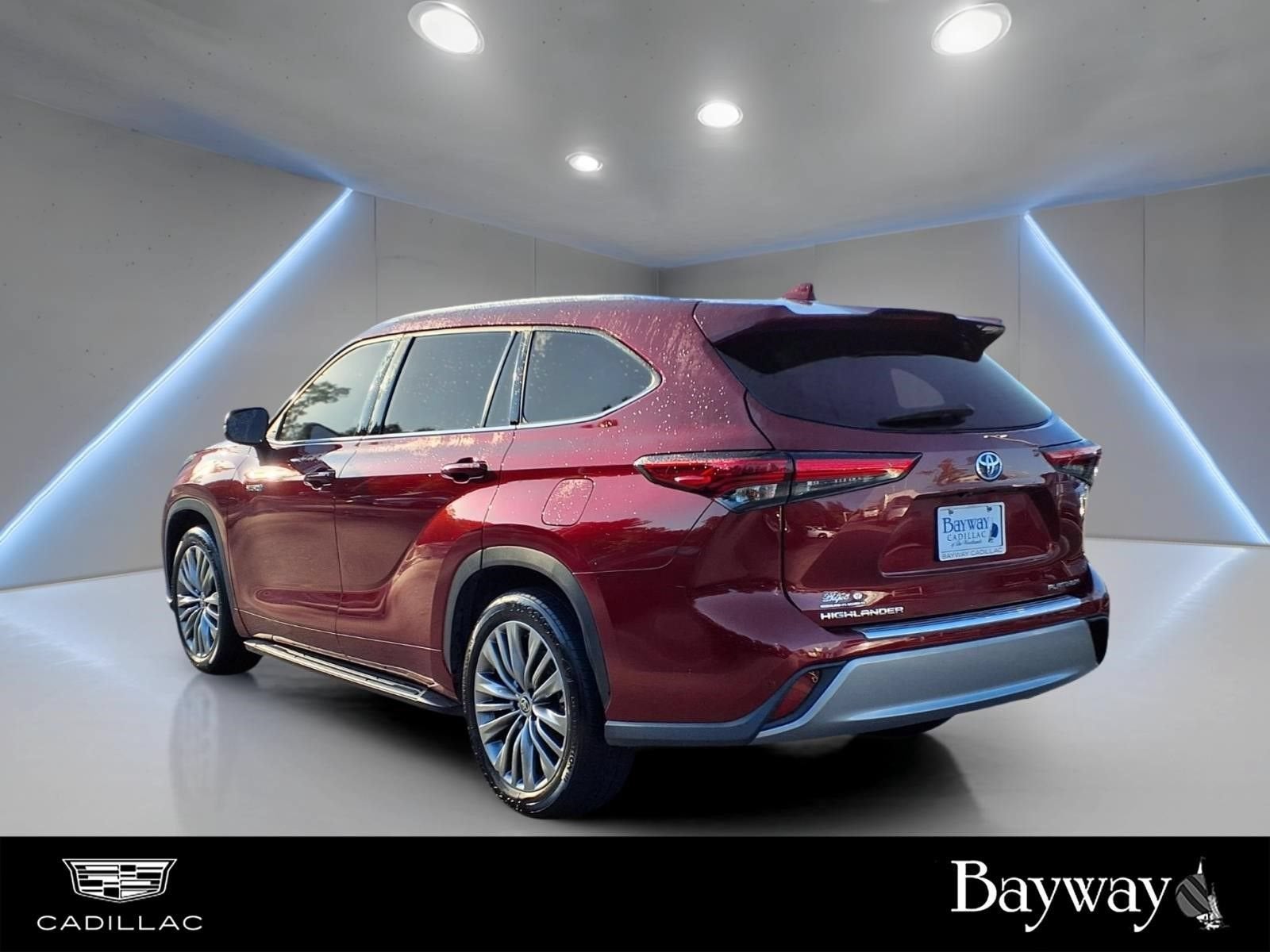 2020 Toyota Highlander Hybrid Platinum