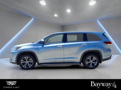 2017 Toyota Highlander LE