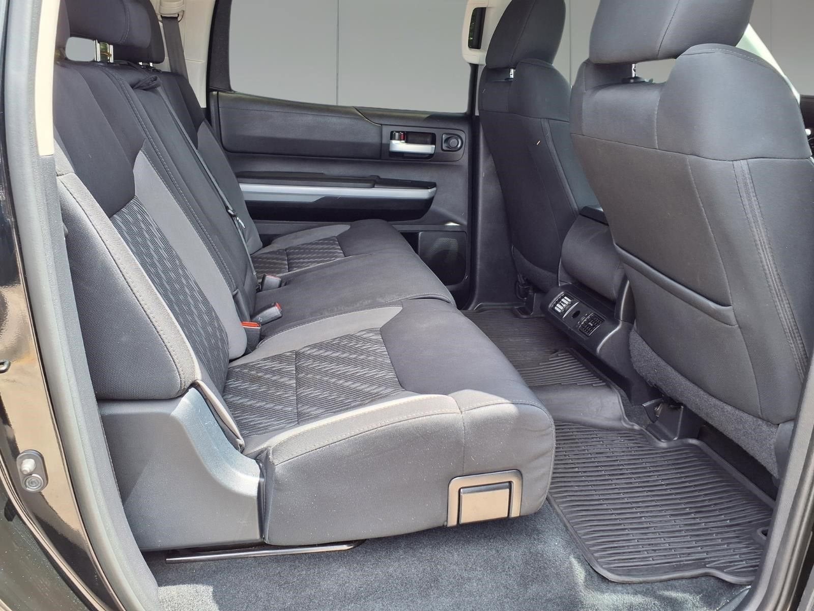 2018 Toyota Tundra 2WD SR5